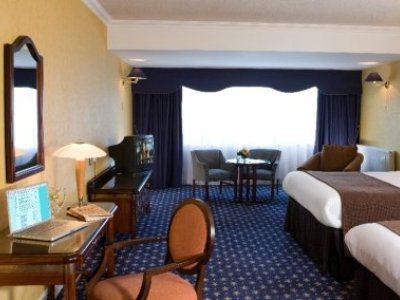 Montrose Hotel